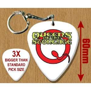  Queens Of The Stoneage BIG Guitar Pick Keyring: Musical 