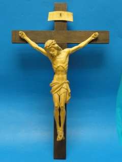 VINTAGE HAND CARVED CRUCIFIX WALL CROSS ~ 27 x 17 CROSS * ITALY 