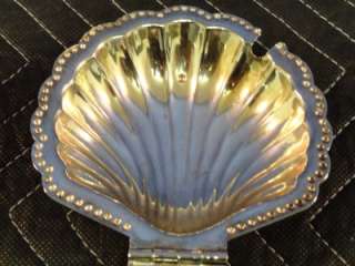 Leonard Silverplated Clam Shell Butter Dish Y33  