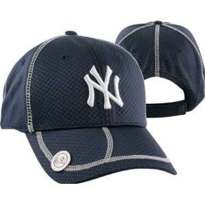  New York Yankees Tee Time New Era Adjustable Hat: Sports 