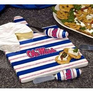  University of Mississippi Rebels Cheese Board & Tool Set 