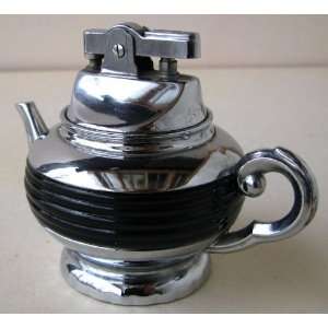   Art Deco Tea Pot Fluid Table Lighter. Circa 1940.: Kitchen & Dining