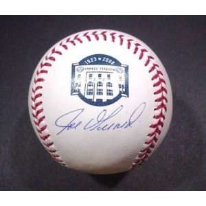 Joe Girardi Autographed Ball   Steiner Cert   Autographed Baseballs 