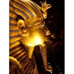 Mask of King Tutankhamen, Cairo Museum of Egyptian Antiquities, Cairo 