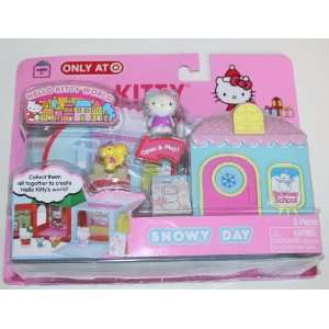  Hello Kitty Snowy Day: Toys & Games
