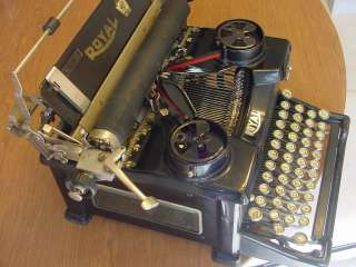 Vintage 1927 Royal Standard Typewriter Model 10 w/Beveled Single Glass 