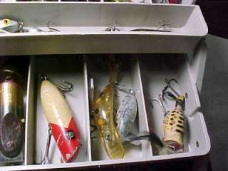 VINTAGE PLANO TACKLE BOX # 4400 LOADED WITH VINTAGE FISHING LURES 
