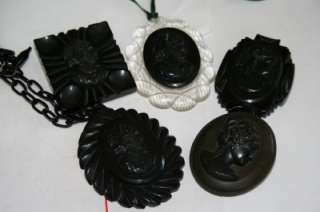   VINTAGE BAKELITE LUCITE & THERMOPLASTIC JEWELRY LOT MUST SEE  