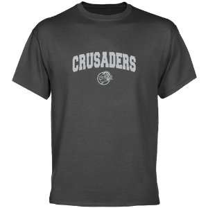  Holy Cross Crusaders Charcoal Logo Arch T shirt: Sports 
