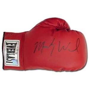  Micky Ward Autographed Everlast Boxing Glove: Sports 
