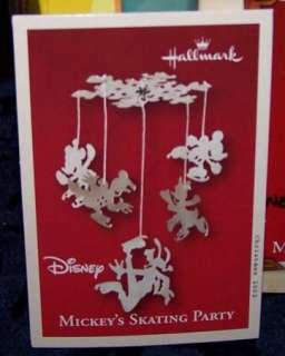 HALLMARK DISNEY MICKEYS SKATING PARTY 2002 CHRISTMAS ORNAMENT MINT IN 