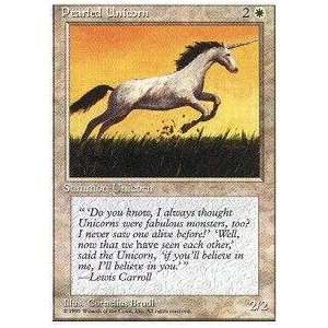   Magic the Gathering   Pearled Unicorn   Fourth Edition Toys & Games