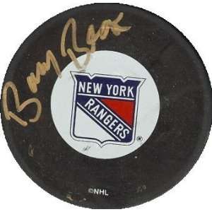  Barry Beck autographed Hockey Puck (New York Rangers 