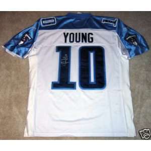  Vince Young Signed Jersey   Coa & Hologram: Sports 