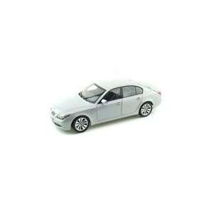  BMW 550i Sedan Facelift 1/18 Pearl Silver Toys & Games