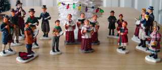   CHRISTMAS VILLAGE LIGHTED HOUSE CAROLERS PEOPLE ACCESSORIES TREES