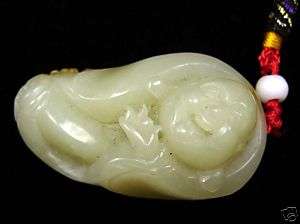 CUTE CHINESE JADE SMILING BUDDHA WITH LITTLE CRAB PENDA  