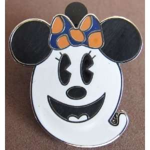   Collector PIN MINNIE MOUSE as HALLOWEEN GHOST Collectible PIN (2009