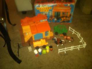 Vintage Fisher Price Little People Western Town 934 w box  