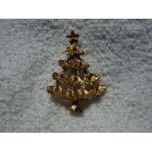  Christmas Tree Pin Gold tone: Everything Else