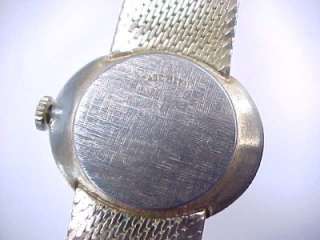 Vintage Ladies GENEVA Wristwatch 17 Jewel Gold Tone  