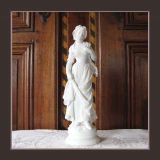   STATUE BISCUIT DE PORCELAINE H. MOREAU JEUNE FEMME / SEVRES