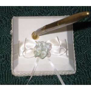    Ivory Satin Base with Calla Lily Bouquet Pen Set: Everything Else
