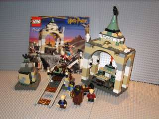 LEGO Harry Potter 4714 Gringotts Bank VGC 4 Minifigs  