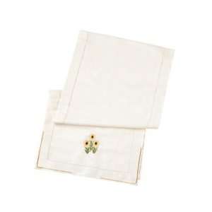  Pistoulet Embroidered Table Runner