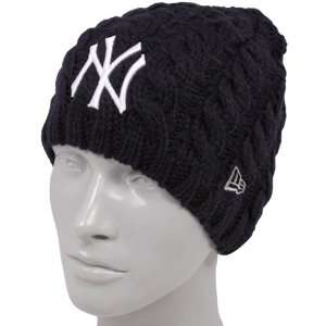  New Era New York Yankees Ladies Navy Blue Cable Knit 